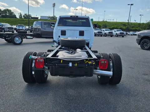 More photos of 2025 Ram 5500HD Tradesman at ALM CDJR Perry, GA