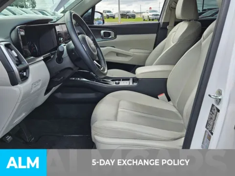 More photos of 2022 Kia Sorento S at ALM CDJR Perry, GA
