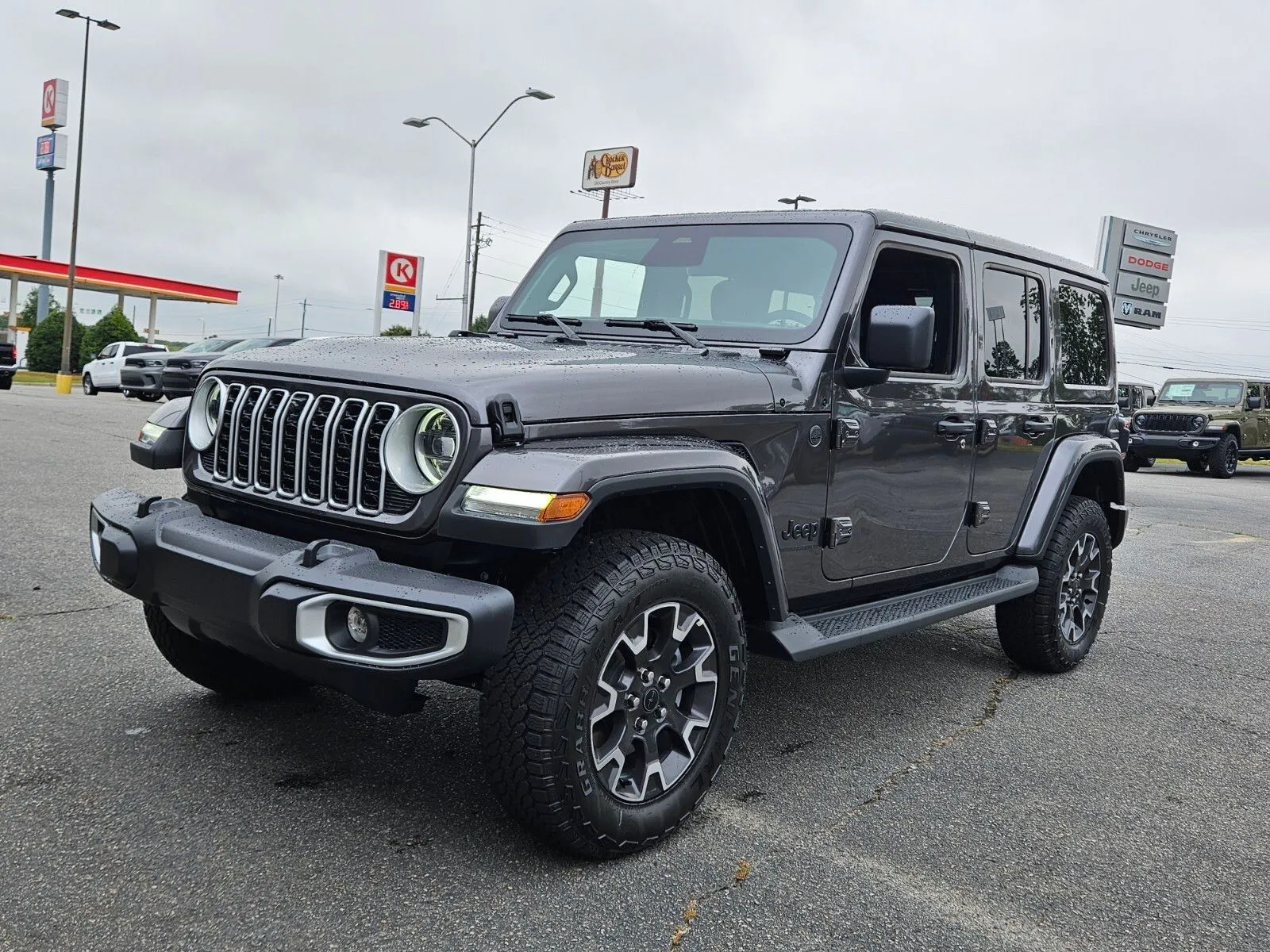 Gray 2025 Jeep Wrangler Sahara for sale in Perry, GA