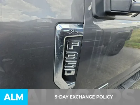 More photos of 2022 Ford F-350SD XL at ALM CDJR Perry, GA