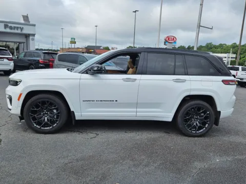 Photos of 2025 Jeep Grand Cherokee Summit for sale in Perry, GA at ALM CDJR Perry