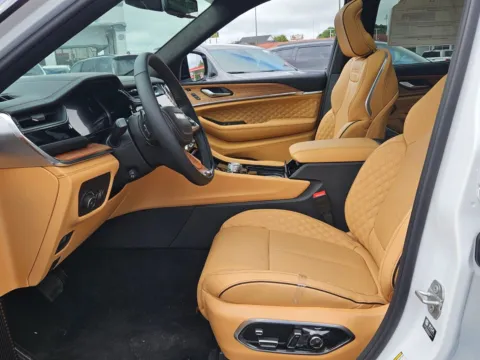 Another view of 2025 Jeep Grand Cherokee Summit for sale in Perry, GA at ALM CDJR Perry
