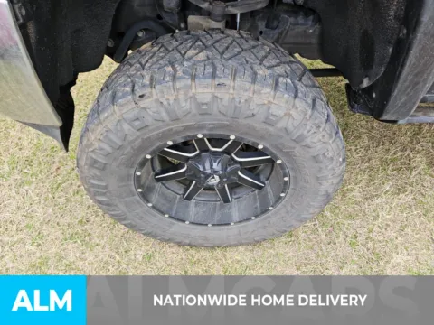 More photos of 2018 Chevrolet Silverado 2500HD LTZ at ALM CDJR Perry, GA