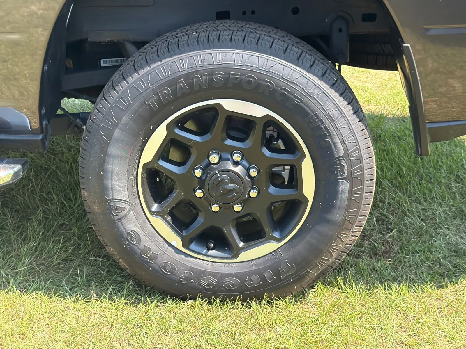 2026 RAM 2500 Laramie - Photo 20