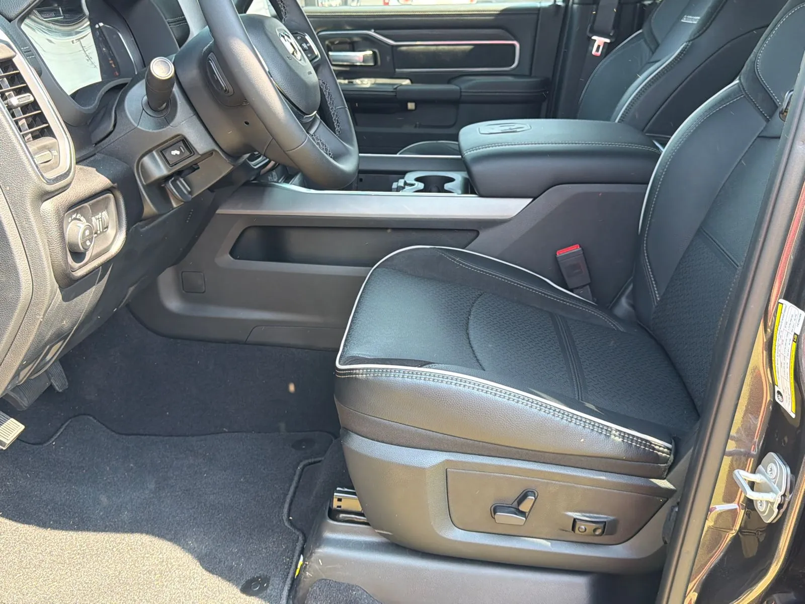 2026 RAM 2500 Laramie - Photo 10