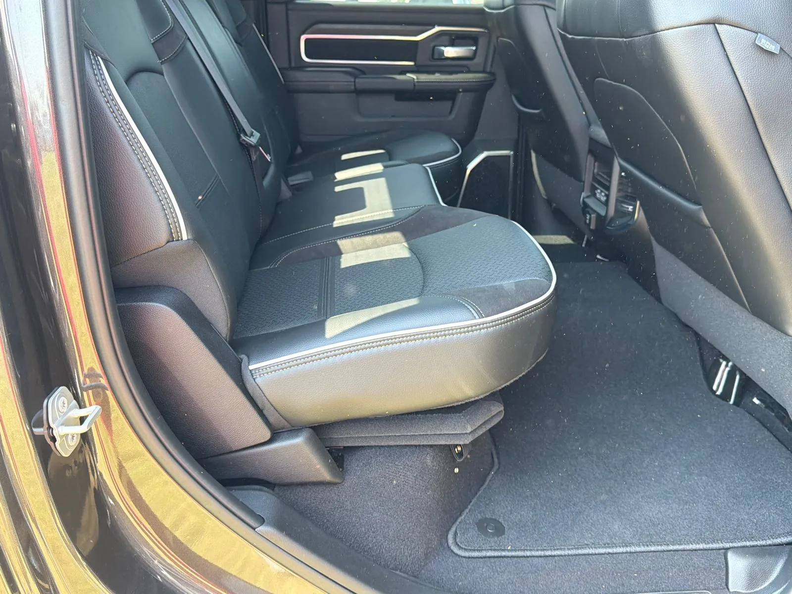 2026 RAM 2500 Laramie - Photo 16