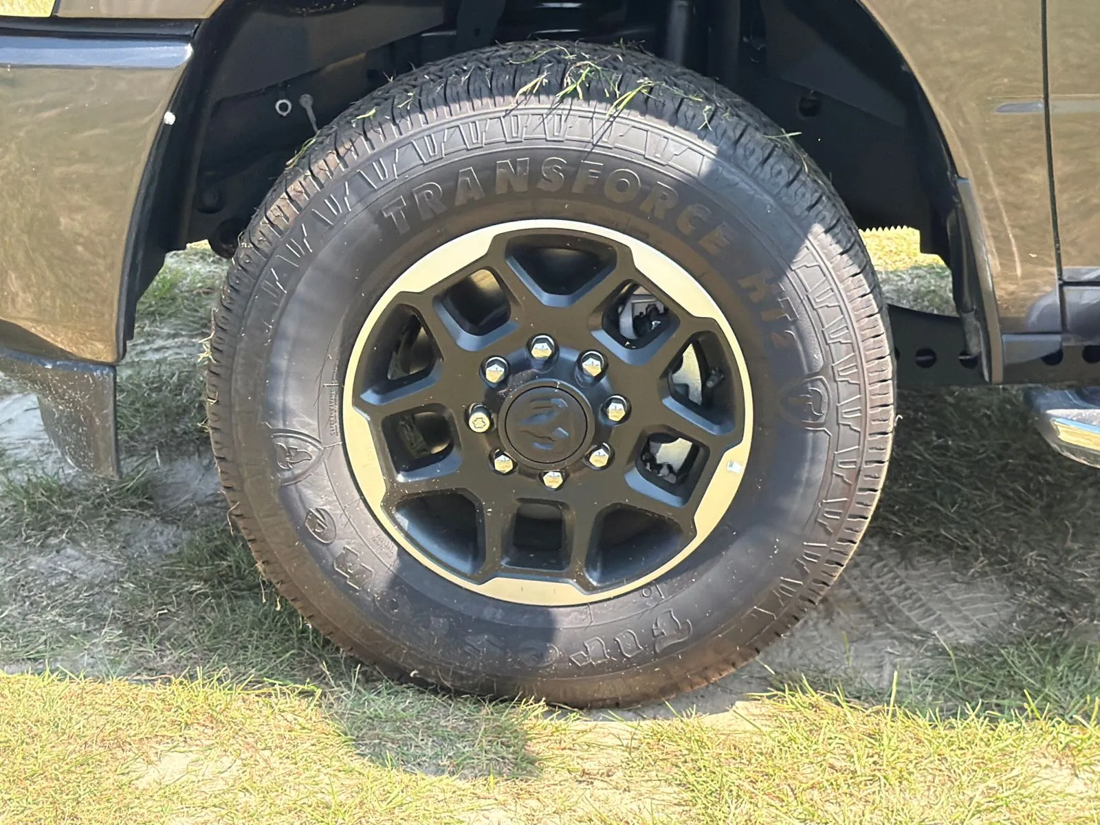 2026 RAM 2500 Laramie - Photo 12