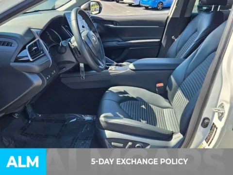More photos of 2023 Toyota Camry SE at ALM CDJR Perry, GA