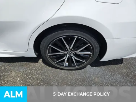 More photos of 2023 Toyota Camry SE at ALM CDJR Perry, GA