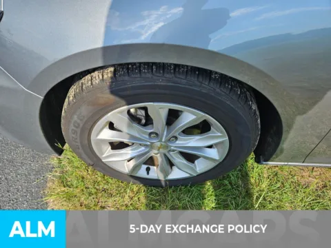 More photos of 2023 Chevrolet Malibu LT at ALM CDJR Perry, GA