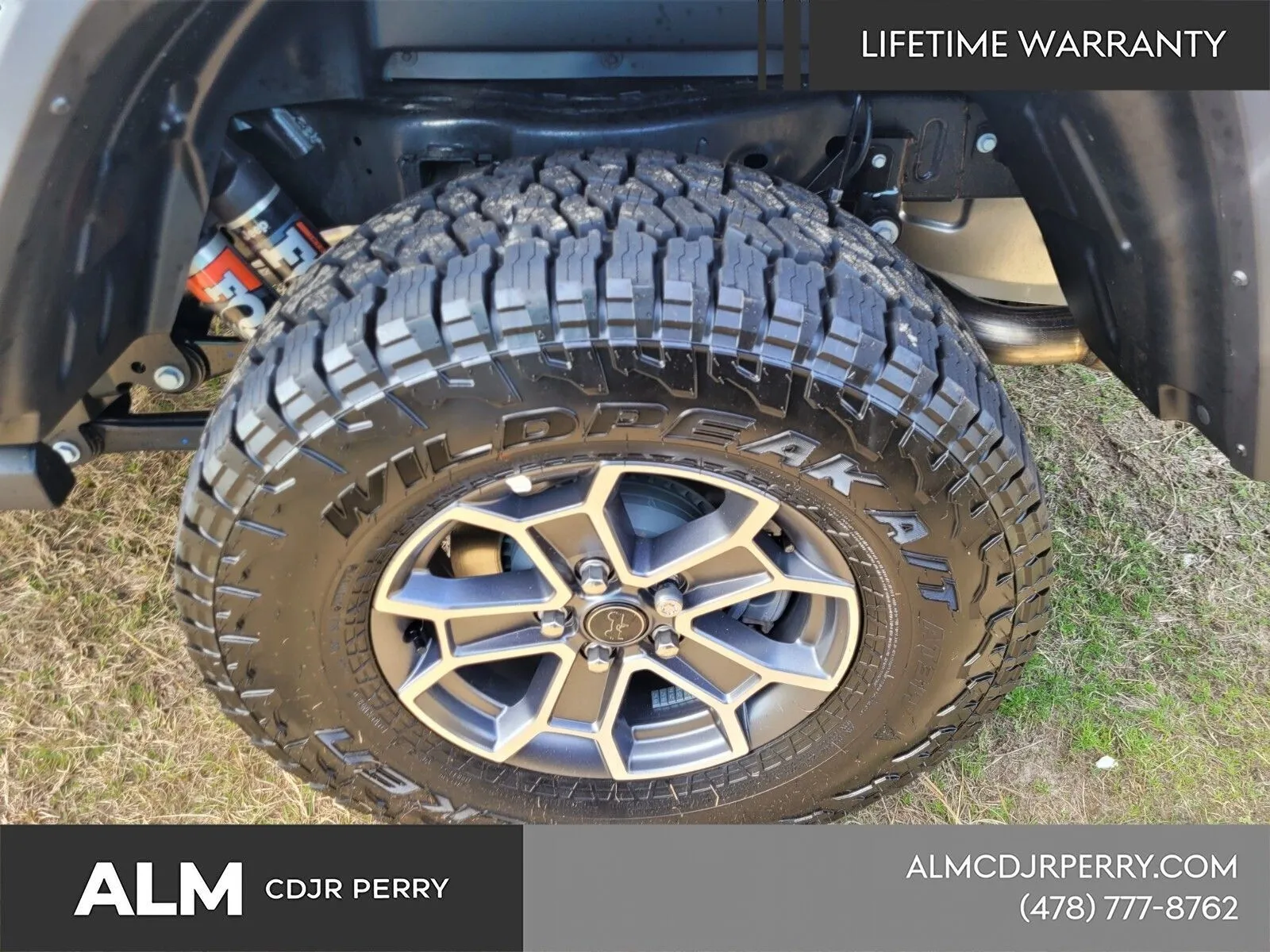 2025 Jeep Gladiator Mojave - Photo 11