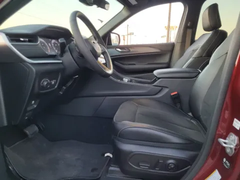 Another view of 2025 Jeep Grand Cherokee L Altitude X for sale in Perry, GA at ALM CDJR Perry