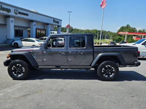 Photos of 2025 Jeep Gladiator Rubicon for sale in Perry, GA at ALM CDJR Perry