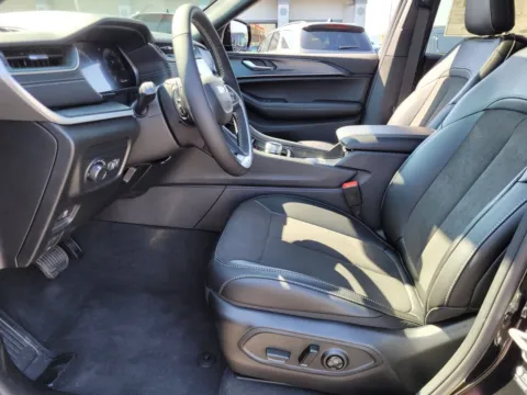 Another view of 2025 Jeep Grand Cherokee L Altitude X for sale in Perry, GA at ALM CDJR Perry