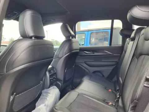Another view of 2025 Jeep Grand Cherokee Altitude X for sale in Perry, GA at ALM CDJR Perry