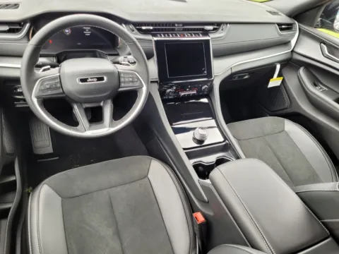 More photos of 2025 Jeep Grand Cherokee L Altitude X at ALM CDJR Perry, GA