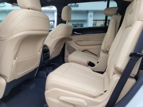 More photos of 2025 Jeep Grand Cherokee L Limited at ALM CDJR Perry, GA