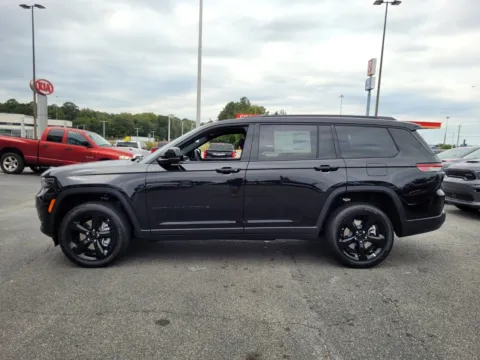 Photos of 2025 Jeep Grand Cherokee L Altitude X for sale in Perry, GA at ALM CDJR Perry
