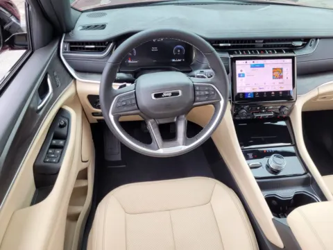 More photos of 2025 Jeep Grand Cherokee L Limited at ALM CDJR Perry, GA