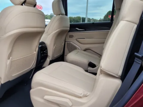 More photos of 2025 Jeep Grand Cherokee L Limited at ALM CDJR Perry, GA