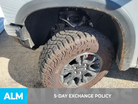 More photos of 2025 Chevrolet Silverado 1500 ZR2 at ALM CDJR Perry, GA
