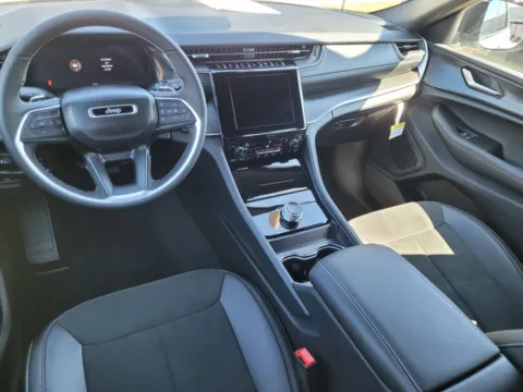 More photos of 2025 Jeep Grand Cherokee L Altitude X at ALM CDJR Perry, GA