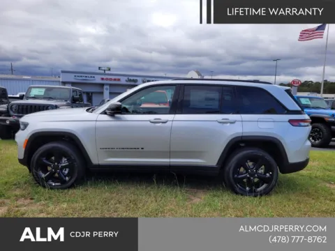 Another view of 2025 Jeep Grand Cherokee Laredo for sale in Perry, GA at ALM CDJR Perry
