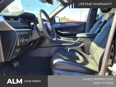More photos of 2025 Jeep Grand Cherokee Altitude X at ALM CDJR Perry, GA
