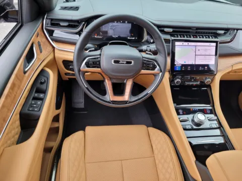 More photos of 2025 Jeep Grand Cherokee L Summit at ALM CDJR Perry, GA