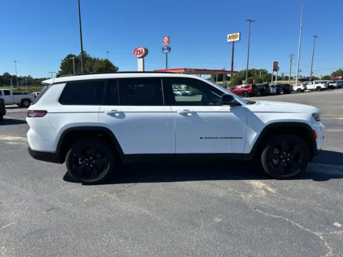 More photos of 2025 Jeep Grand Cherokee L Altitude X at ALM CDJR Perry, GA