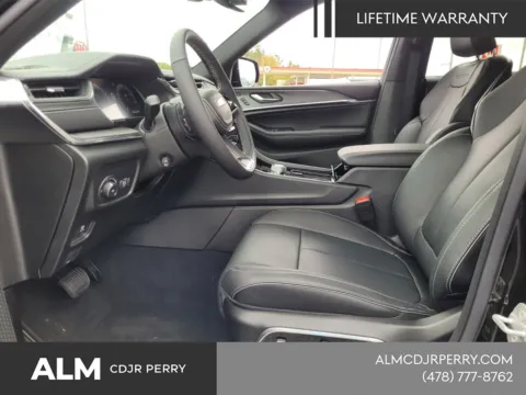 More photos of 2025 Jeep Grand Cherokee Overland at ALM CDJR Perry, GA