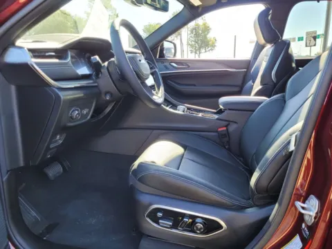 Another view of 2025 Jeep Grand Cherokee L Overland for sale in Perry, GA at ALM CDJR Perry