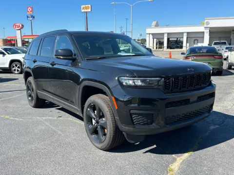 Another view of 2025 Jeep Grand Cherokee L Altitude X for sale in Perry, GA at ALM CDJR Perry