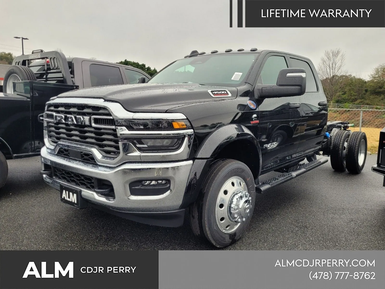 2026 RAM 4500 Big Horn 4X4 Crew Cab DRW 173" WB's photo