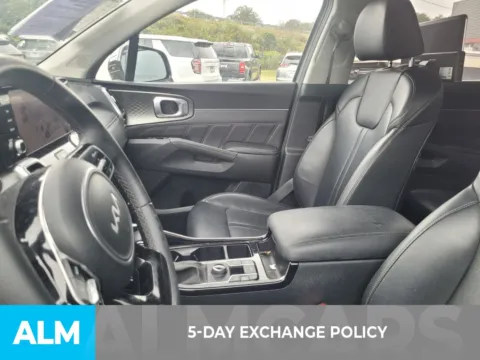 More photos of 2023 Kia Sorento SX at ALM CDJR Perry, GA