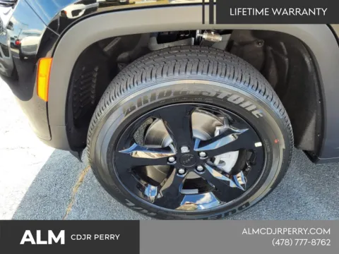 Another view of 2025 Jeep Grand Cherokee L Altitude X for sale in Perry, GA at ALM CDJR Perry