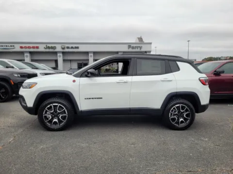 Photos of 2026 Jeep Compass Trailhawk for sale in Perry, GA at ALM CDJR Perry
