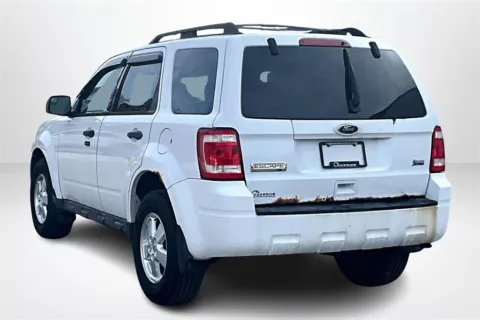 More photos of 2011 Ford Escape XLT at Lakeside Automotive Group, MI