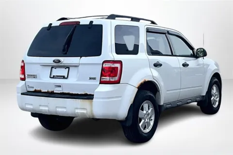 More photos of 2011 Ford Escape XLT at Lakeside Automotive Group, MI