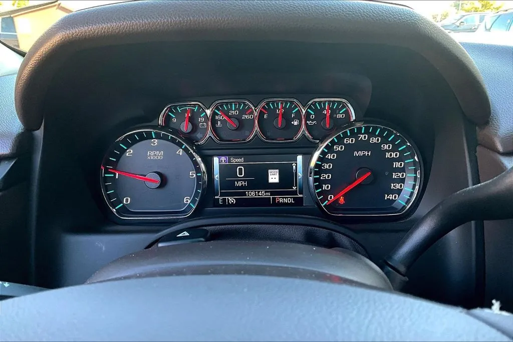 2020 Chevrolet Suburban Premier - Photo 13