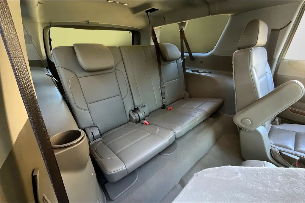 2020 Chevrolet Suburban Premier - Photo 24