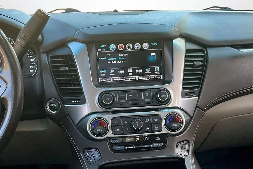 2020 Chevrolet Suburban Premier - Photo 9