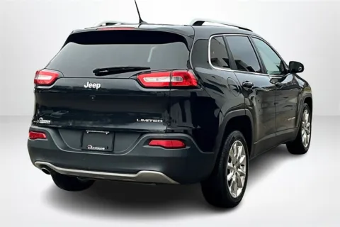 More photos of 2015 Jeep Cherokee Limited at Lakeside Automotive Group, MI