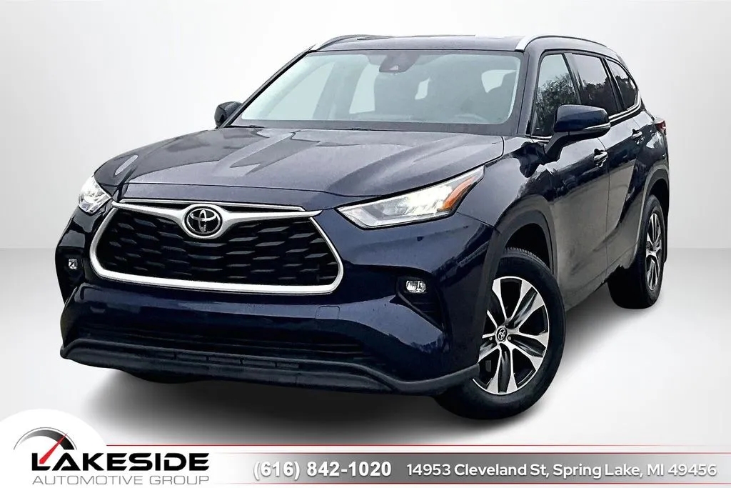2022 Toyota Highlander XLE for sale in Spring Lake, MI