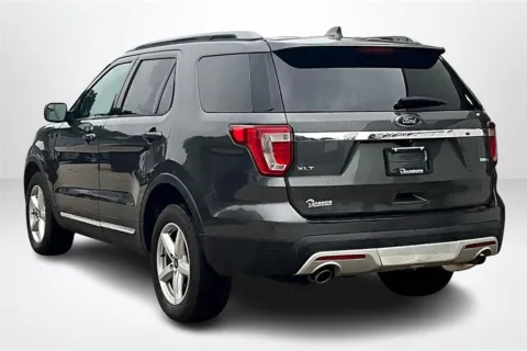 More photos of 2016 Ford Explorer XLT at Lakeside Automotive Group, MI