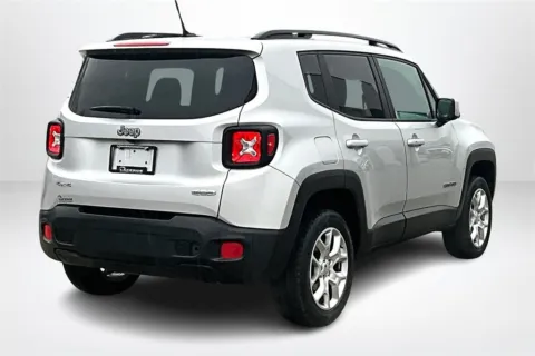 More photos of 2017 Jeep Renegade Latitude at Lakeside Automotive Group, MI