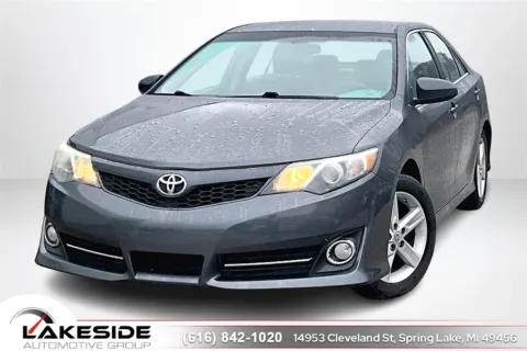 Black 2012 Toyota Camry SE for sale in Spring Lake, MI
