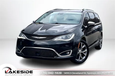 Black 2019 Chrysler Pacifica Limited for sale in Spring Lake, MI