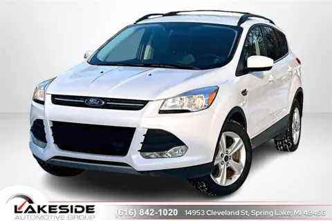 White 2016 Ford Escape SE for sale in Spring Lake, MI