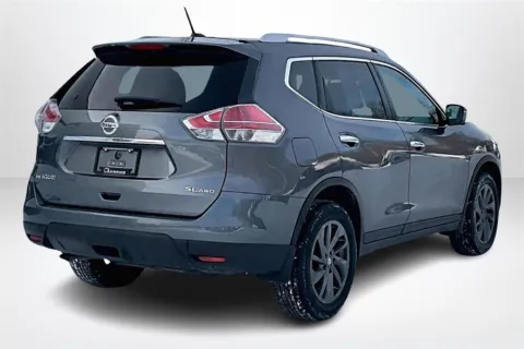 More photos of 2016 Nissan Rogue at Lakeside Automotive Group, MI